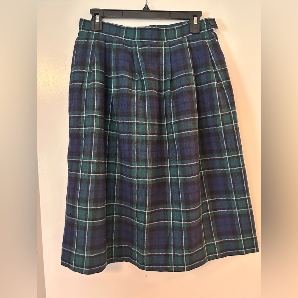 Vintage, Pendleton Authentic MacCallum Tartan skirt, women’s 14 petite